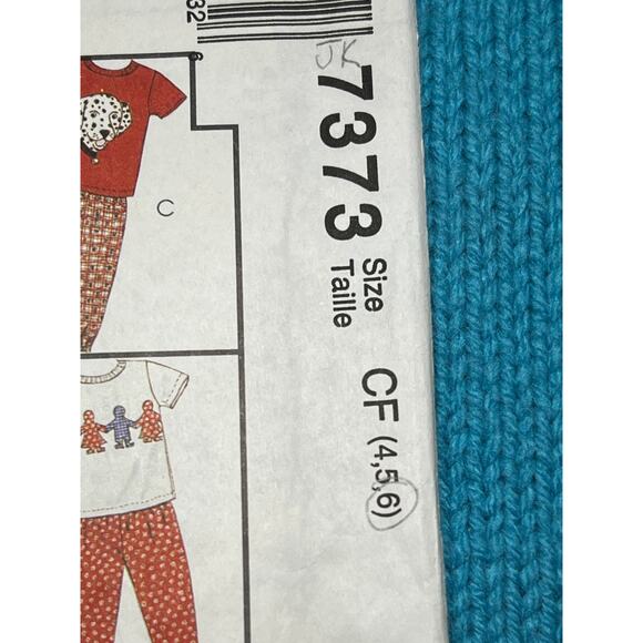 McCalls 7373 Sewing pattern Kids sweatshirt  tshirt pants shorts size 5 6 - Picture 2 of 5